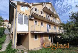 Kaluđerica, odmah useljiv, uknjižen, stan sa velikim dvorištem ..